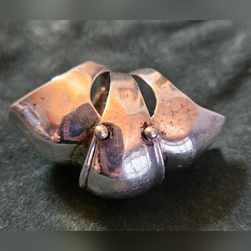 Sterling Silver Renaissance Armor Ring - Picture 2 of 3